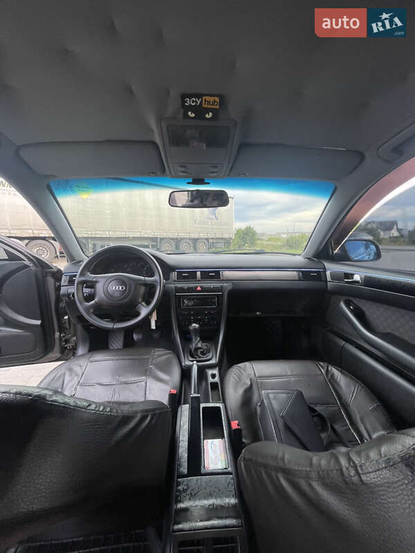 Седан Audi A6 2000 в Яворове