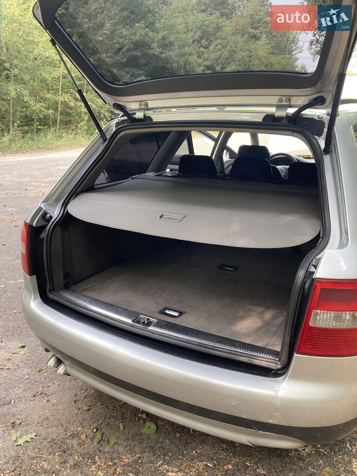 Audi A6 2002 VIN WAUZZZ4B32N077137 фото оголошення 2 з 8