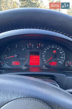 Audi A6  2001