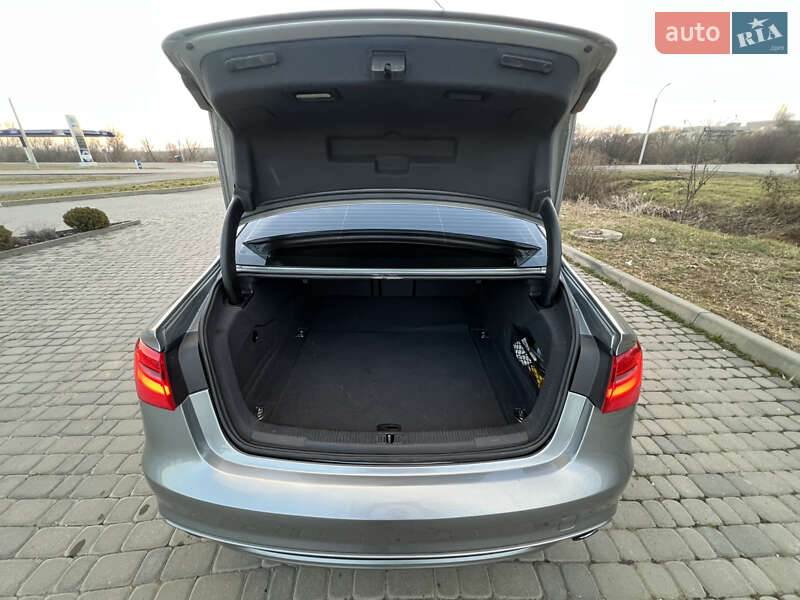 Седан Audi A6 2014 в Львове