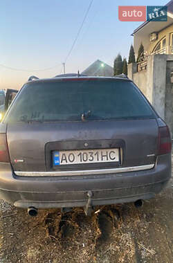 Audi A6  2001