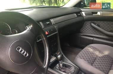 Audi A6  2001