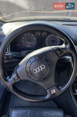 Audi A6  2000
