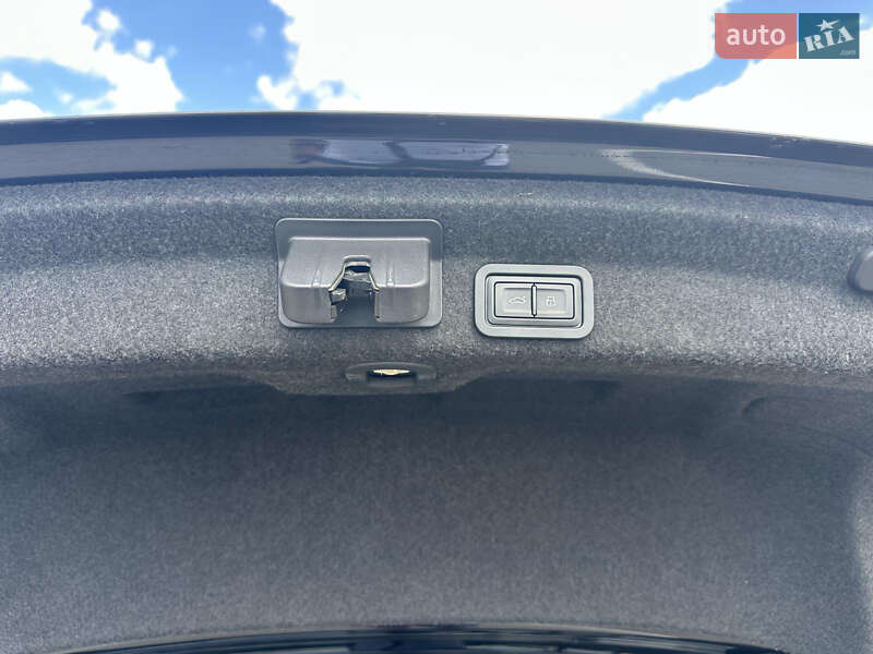 Седан Audi A6 2020 в Львове