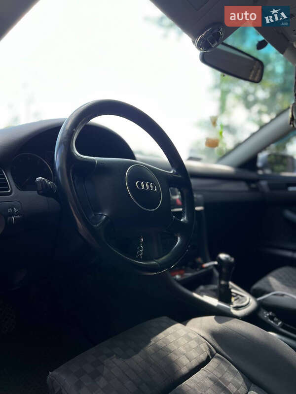 Седан Audi A6 2004 в Житомирі