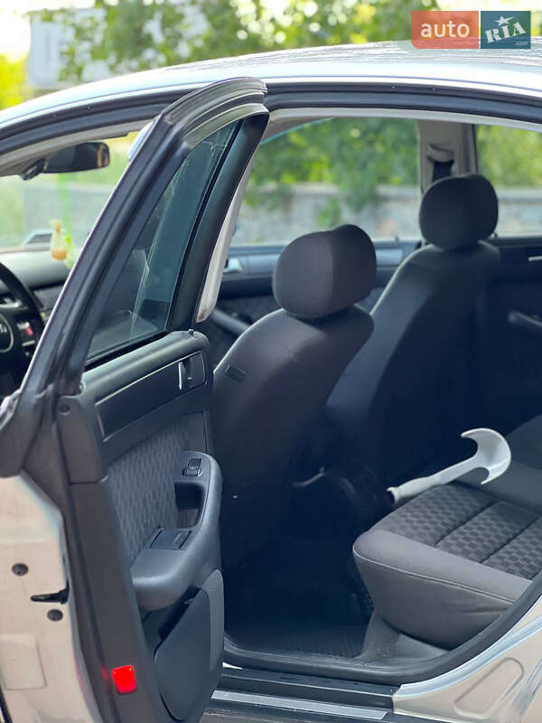 Седан Audi A6 2004 в Житомирі