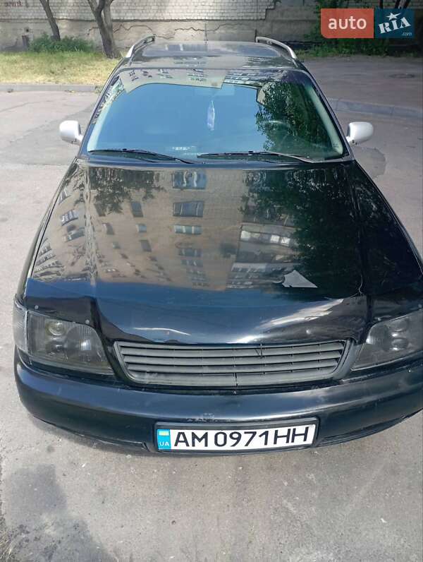 Универсал Audi A6 1995 в Житомире фото Универсал Audi A6 1995 в Житомире