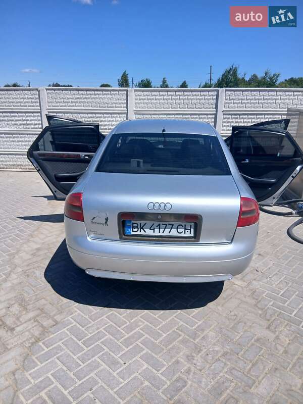 Седан Audi A6 1998 в Почаеве