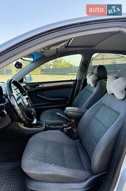 Седан Audi A6 2001 в Рівному