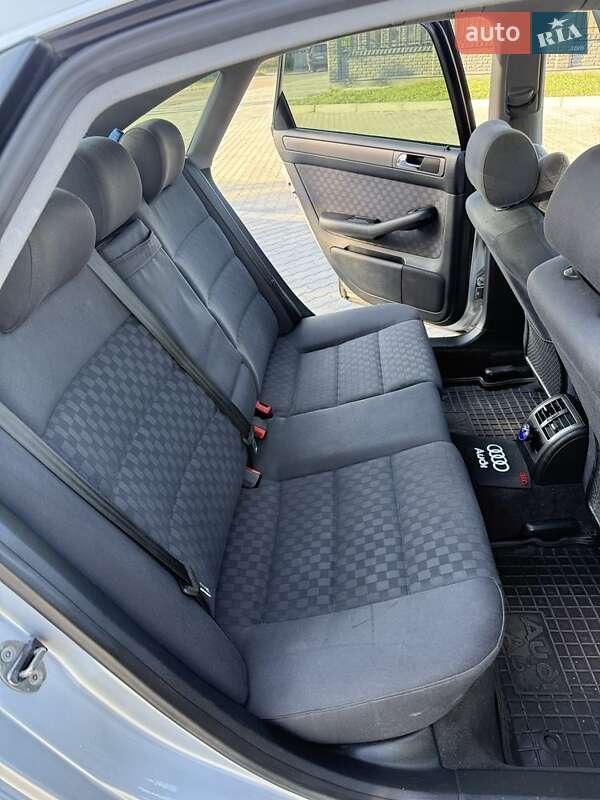 Седан Audi A6 2001 в Рівному