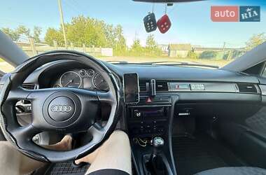 Седан Audi A6 2001 в Рівному
