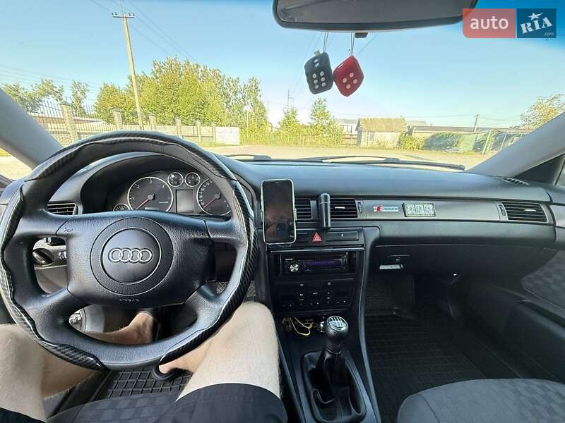 Седан Audi A6 2001 в Рівному