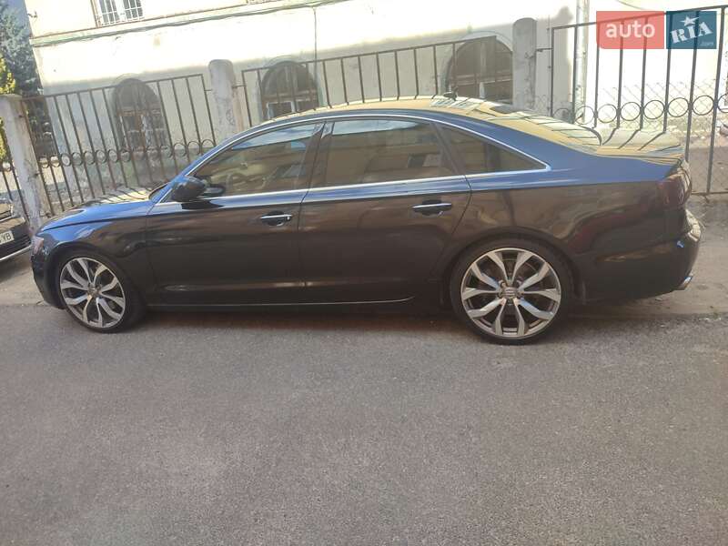 Седан Audi A6 2014 в Львове