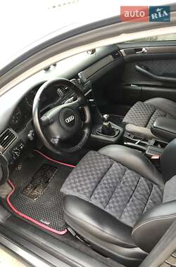 Audi A6  1998
