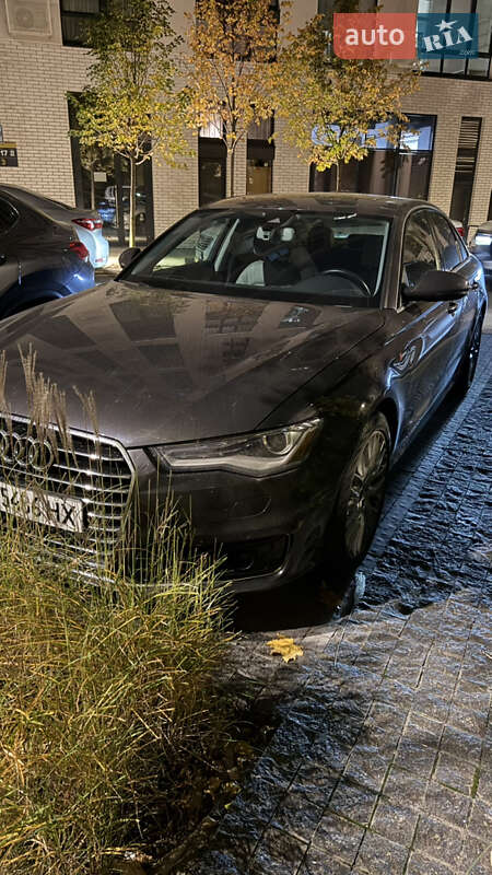 Седан Audi A6 2015 в Киеве