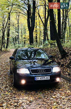 Audi A6  2000