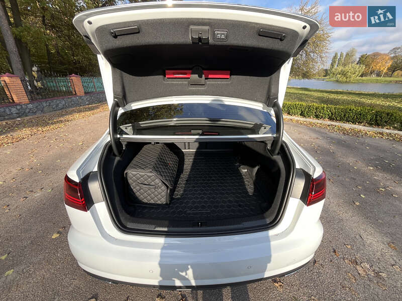 Седан Audi A6 2016 в Житомире