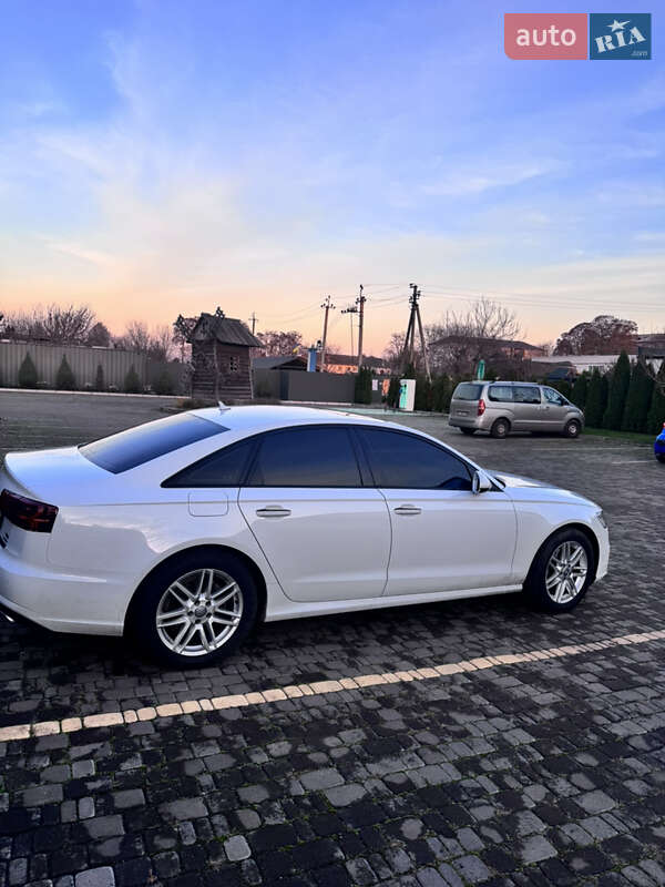Седан Audi A6 2016 в Узине