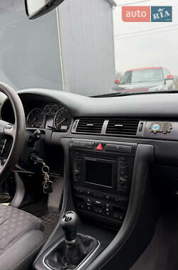 Седан Audi A6 2003 в Рудки