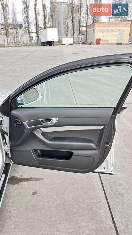 Универсал Audi A6 2010 в Киеве