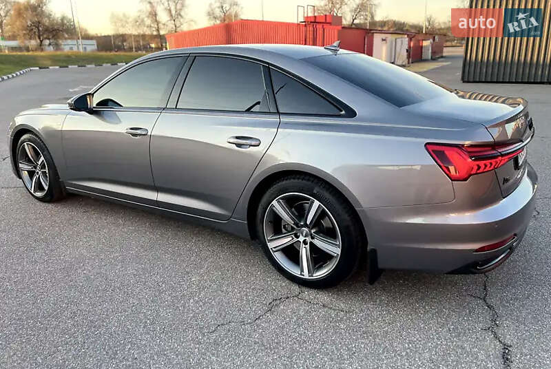 Седан Audi A6 2018 в Киеве
