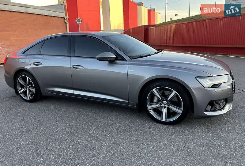 Седан Audi A6 2018 в Киеве