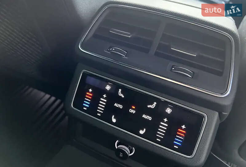 Седан Audi A6 2018 в Киеве