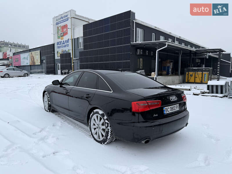 Седан Audi A6 2012 в Стрию
