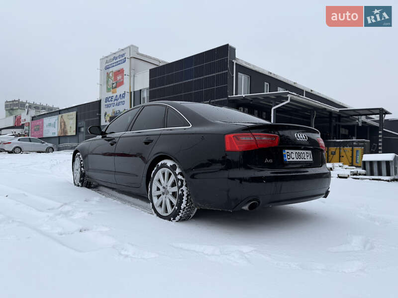 Седан Audi A6 2012 в Стрию