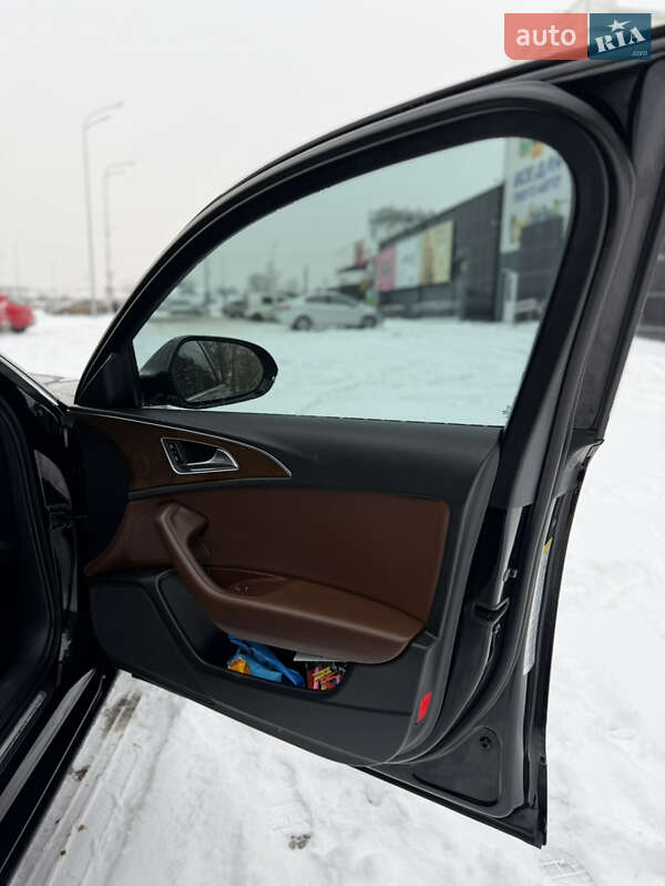 Седан Audi A6 2012 в Стрию
