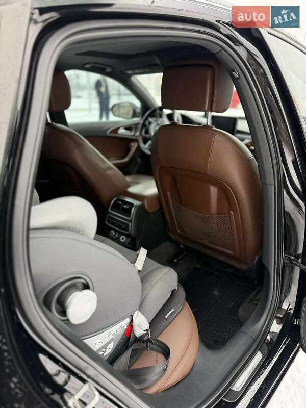 Седан Audi A6 2012 в Стрию