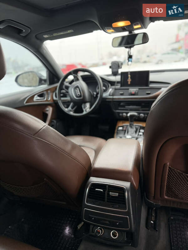Седан Audi A6 2012 в Стрию