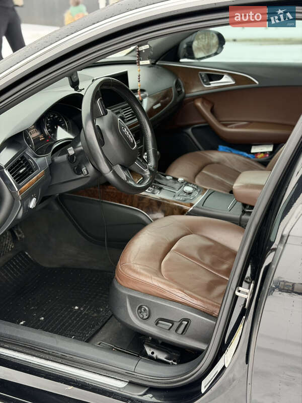 Седан Audi A6 2012 в Стрию