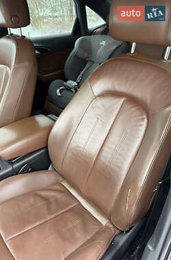 Седан Audi A6 2012 в Стрию