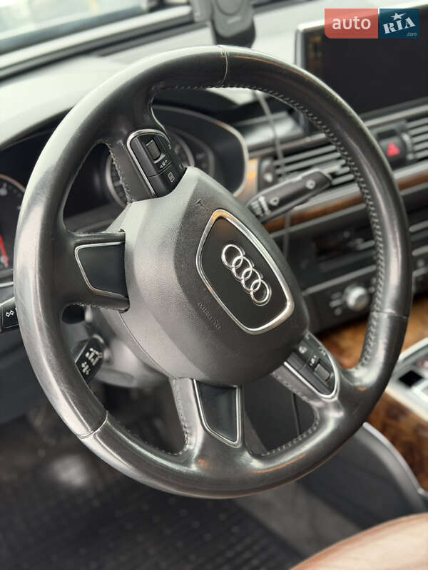Седан Audi A6 2012 в Стрию
