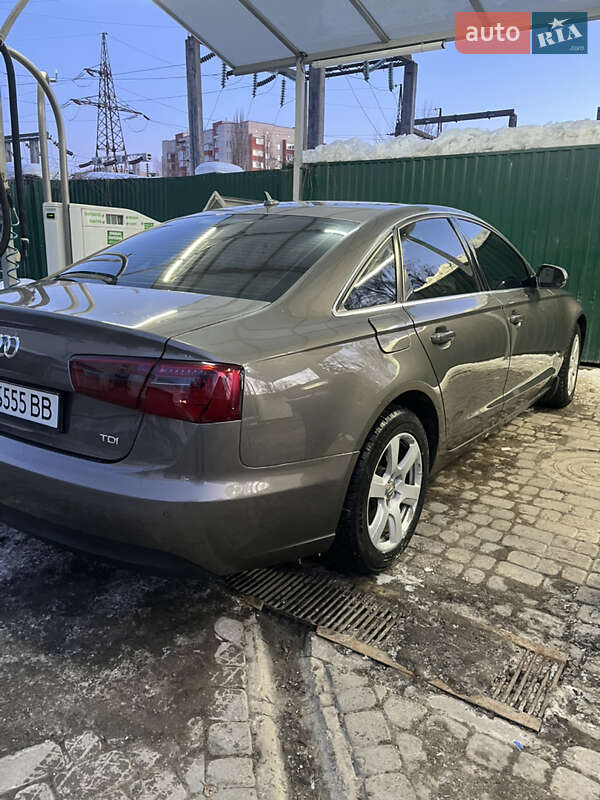 Седан Audi A6 2012 в Тернополі