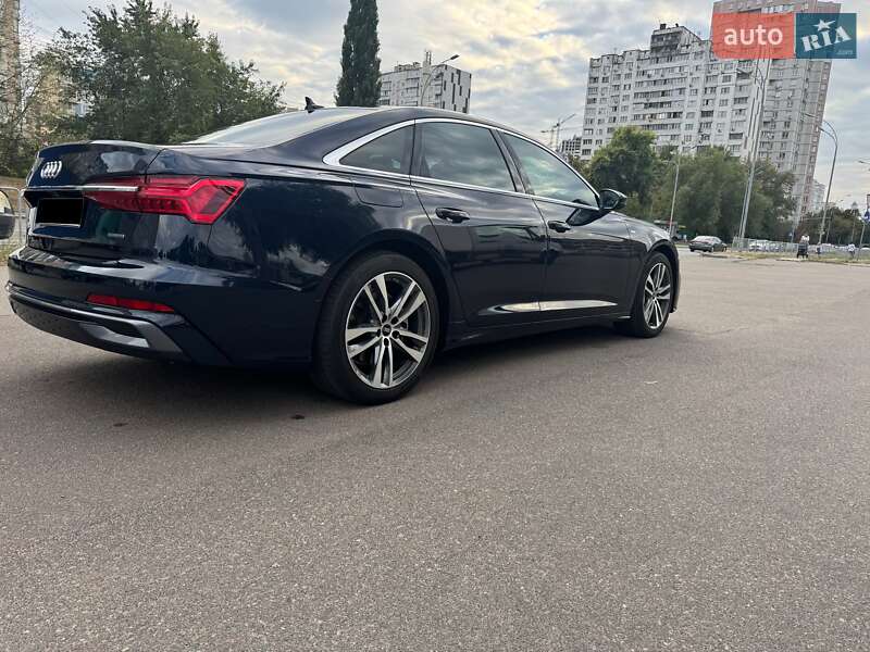 Седан Audi A6 2022 в Киеве