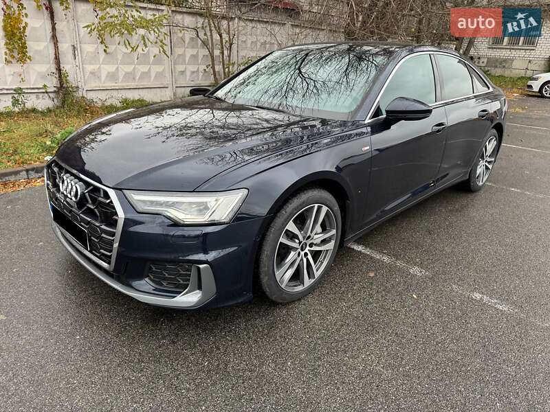 Седан Audi A6 2022 в Киеве