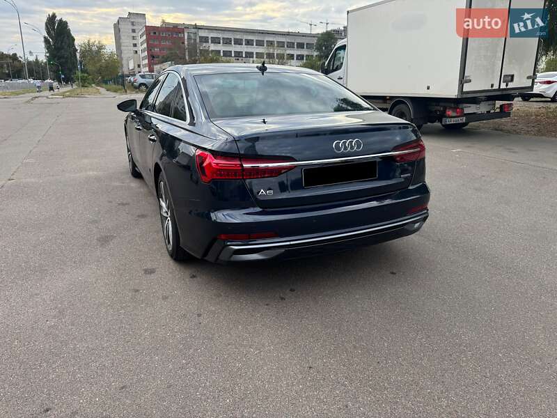 Седан Audi A6 2022 в Киеве