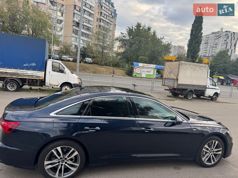 Седан Audi A6 2022 в Киеве