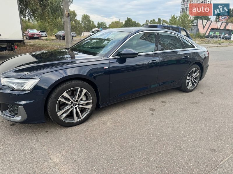 Седан Audi A6 2022 в Киеве