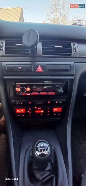 Седан Audi A6 1998 в Зарічному
