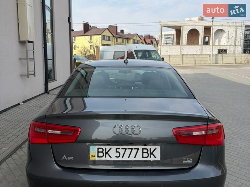 Седан Audi A6 2014 в Рівному