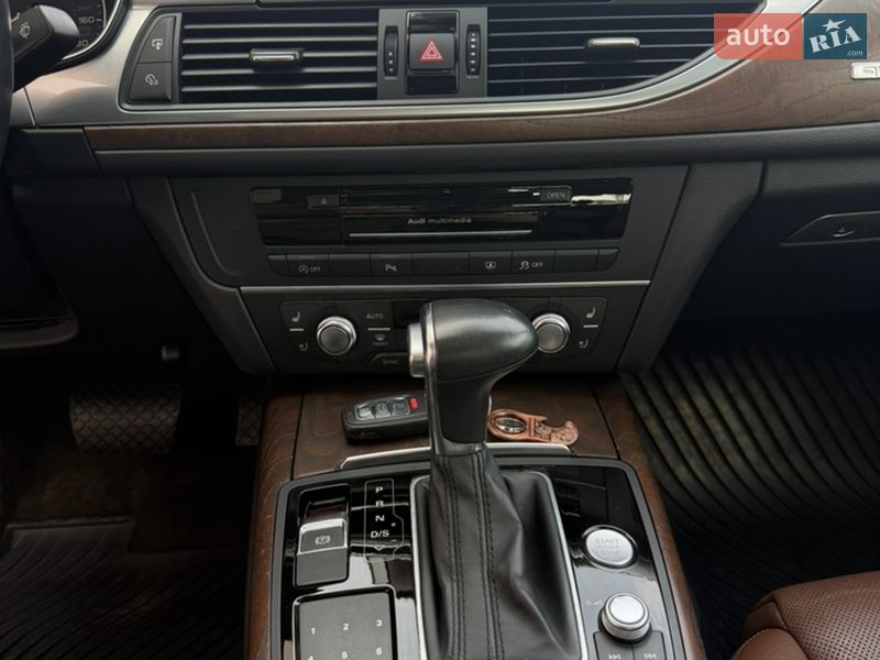 Седан Audi A6 2014 в Рівному