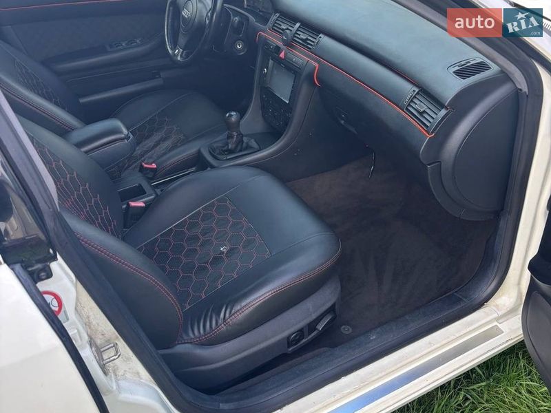 Универсал Audi A6 1999 в Тысменице