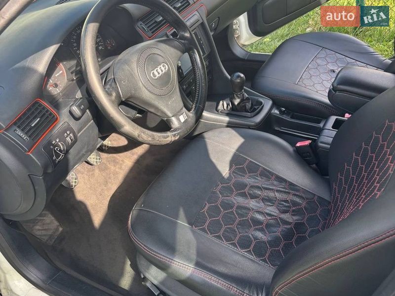 Универсал Audi A6 1999 в Тысменице