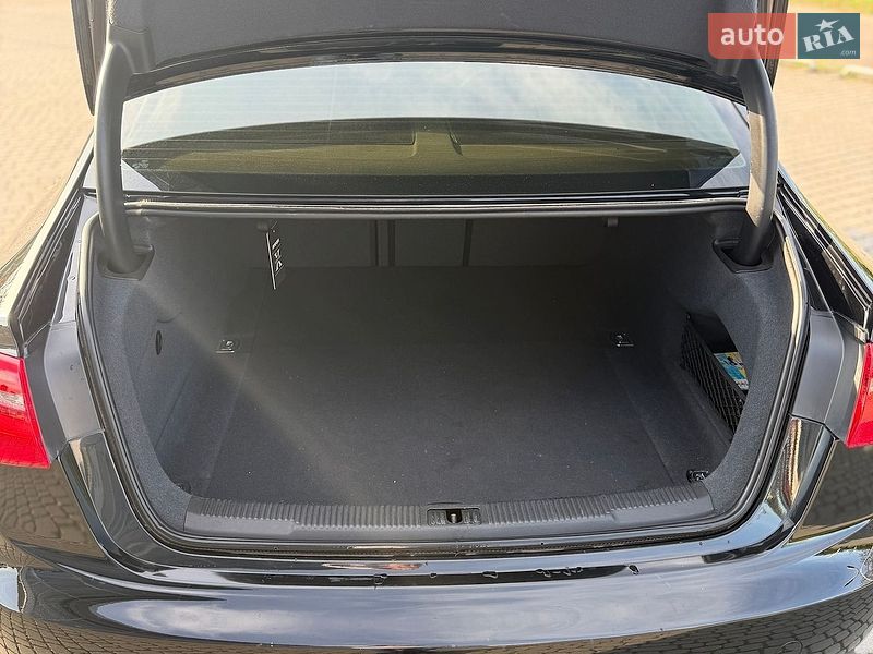 Седан Audi A6 2012 в Ужгороді