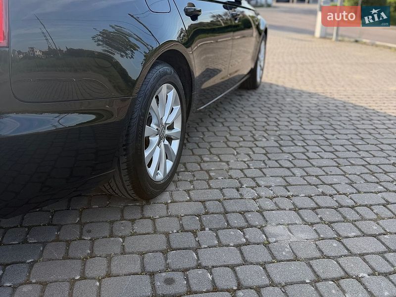 Седан Audi A6 2012 в Ужгороді