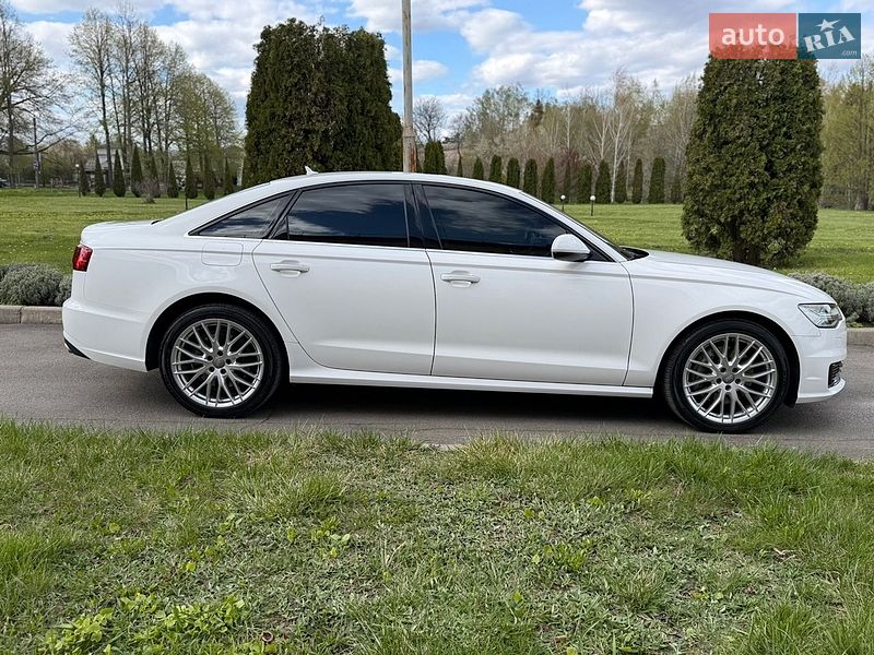 Седан Audi A6 2015 в Умані