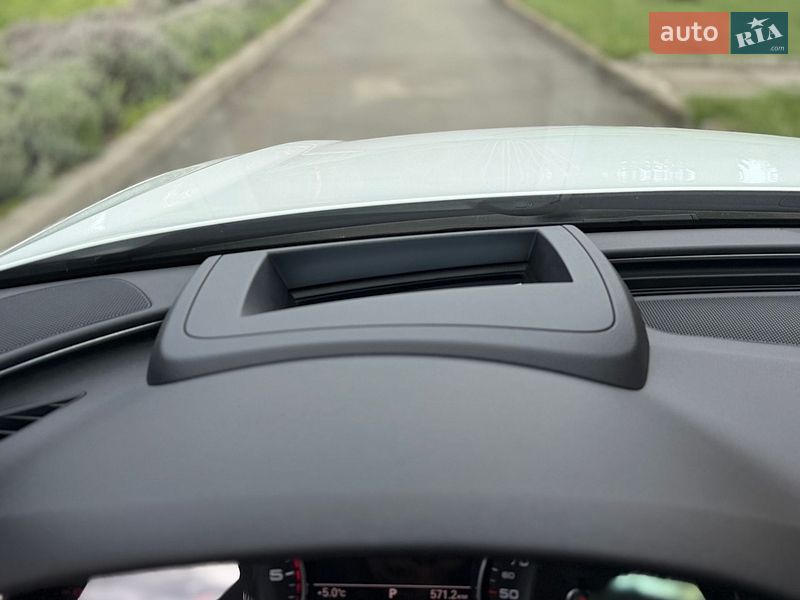 Седан Audi A6 2015 в Умані
